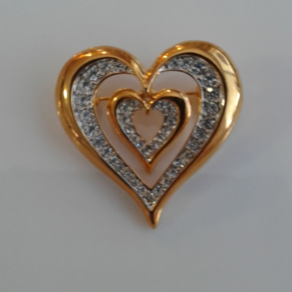 Avon Double Heart Brooch/Pin